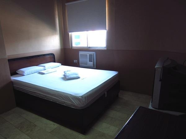 Gv Hotel - Masbate Masbate City Экстерьер фото
