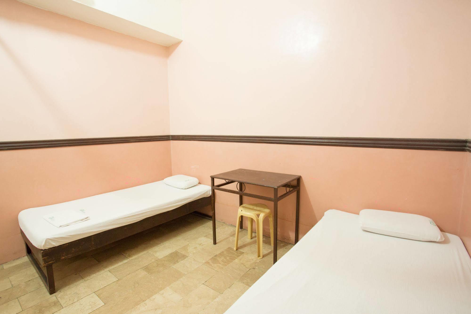 Gv Hotel - Masbate Masbate City Экстерьер фото