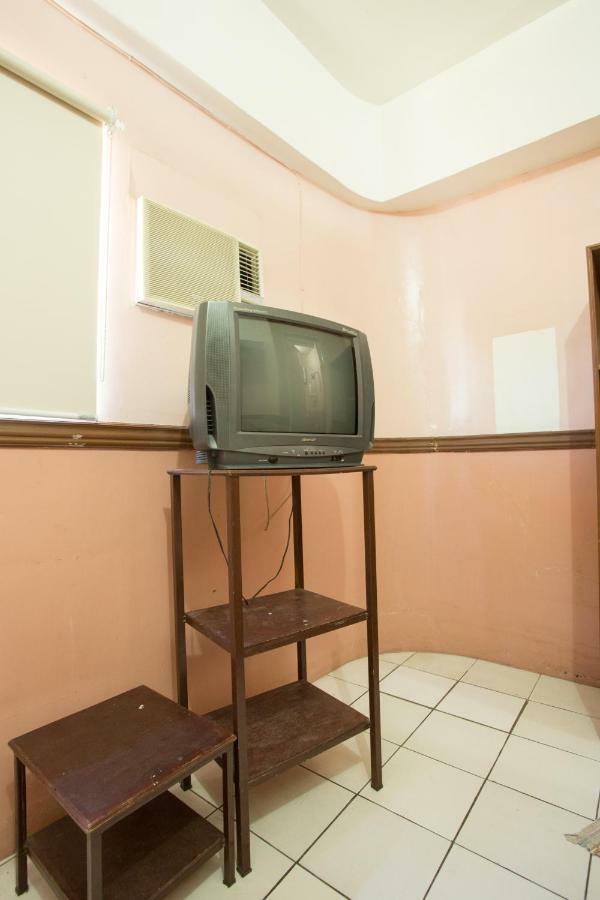 Gv Hotel - Masbate Masbate City Экстерьер фото