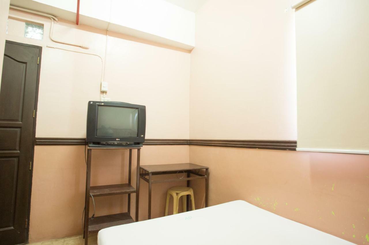 Gv Hotel - Masbate Masbate City Экстерьер фото