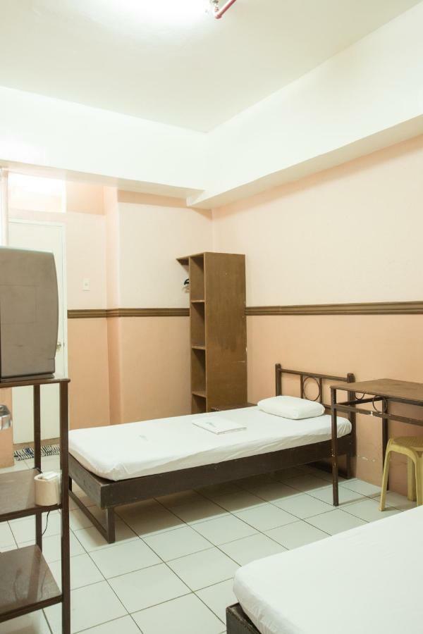 Gv Hotel - Masbate Masbate City Экстерьер фото